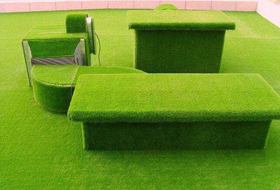 人造草坪地毯相比传统地毯有什么区别呢?